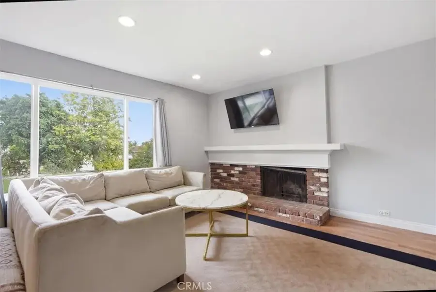 9533 Frankirst, North Hills, CA 91343 - #3