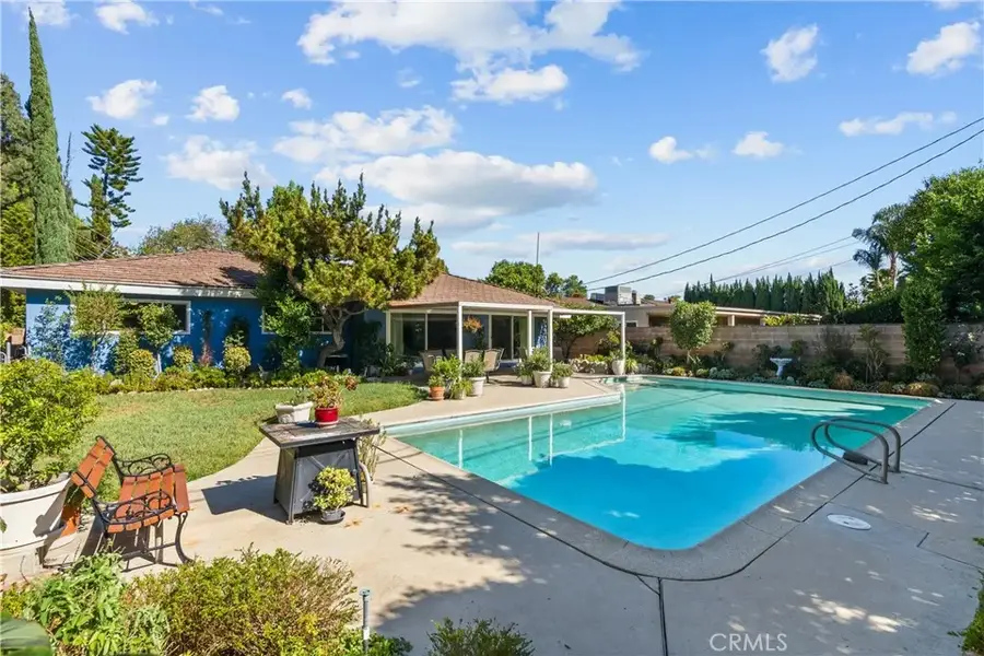 8941 Gloria Avenue, North Hills, CA 91343 - #2