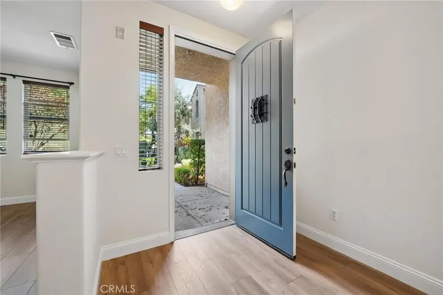 28565 Herrera Street #100, Valencia, CA 91354 - #3