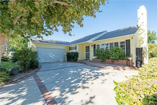 7032 Encino, Lake Balboa, CA 91406