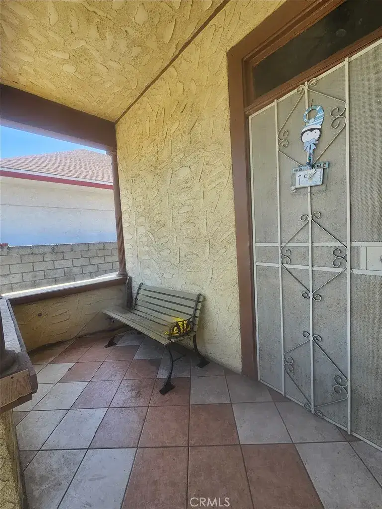 944 E 22nd, Los Angeles, CA 90011 - #3