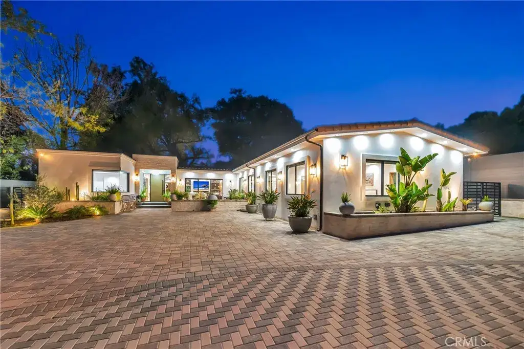 19225 Rosita, Tarzana, CA 91356 - #1