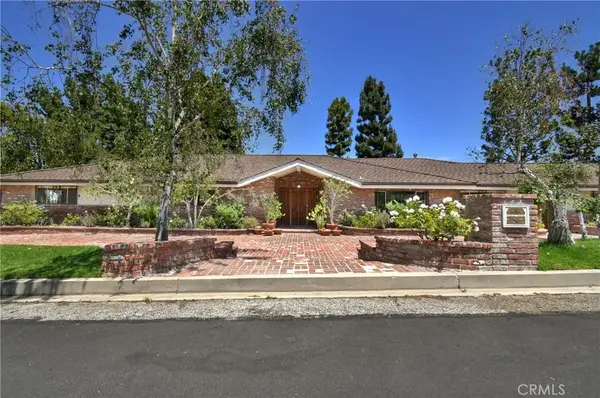 16172 Royal Oak Road, Encino, CA 91436