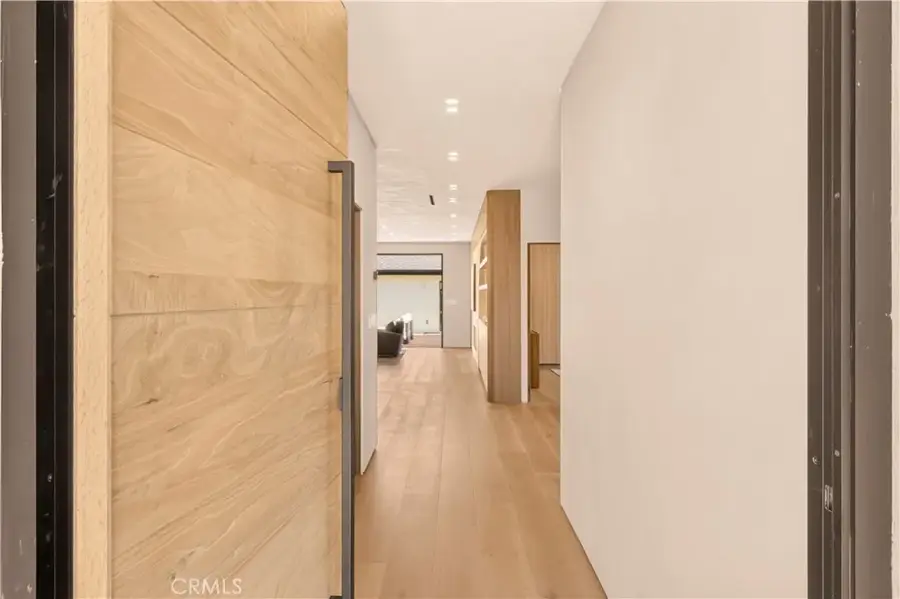 2339 23rd, Santa Monica, CA 90405 - #2