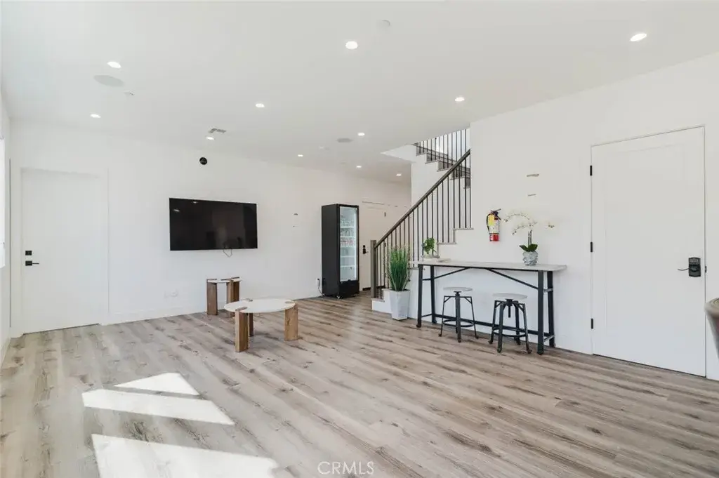 13364 Pala Avenue, Sylmar, CA 91342 - #1