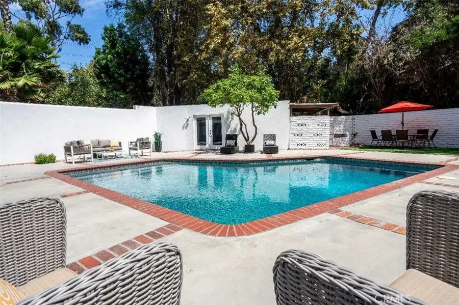 3183 N Laurel Canyon Blvd, Studio City, CA 91604 - #2