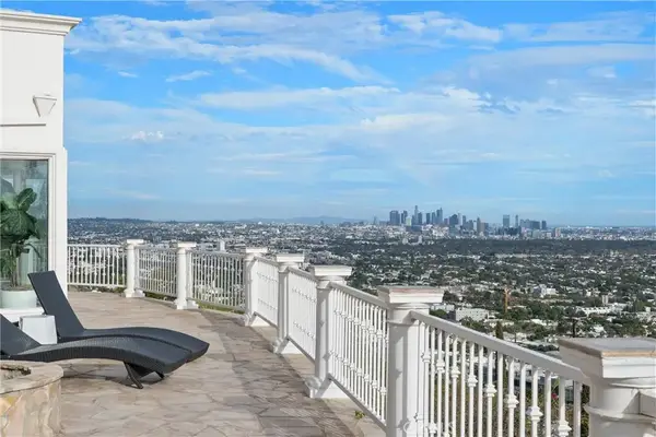 8527 Hedges Way, Los Angeles, CA 90069