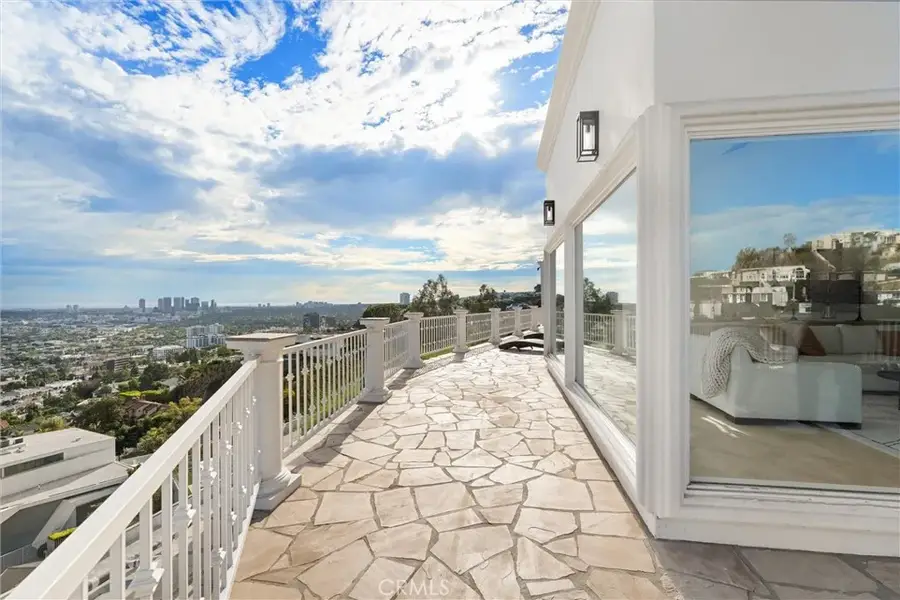 8527 Hedges Way, Los Angeles, CA 90069 - #3