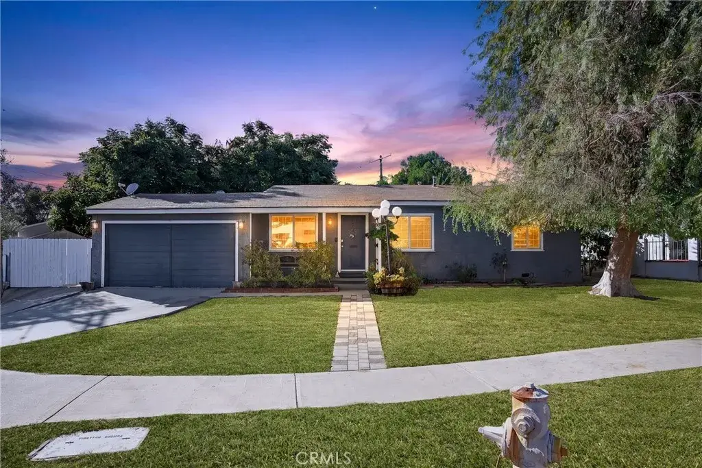 8330 Stansbury Avenue, Panorama City, CA 91402 - #1