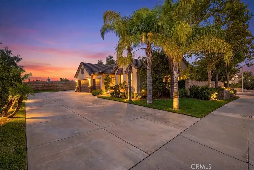 28306 Agajanian, Saugus, CA 91390 - #1