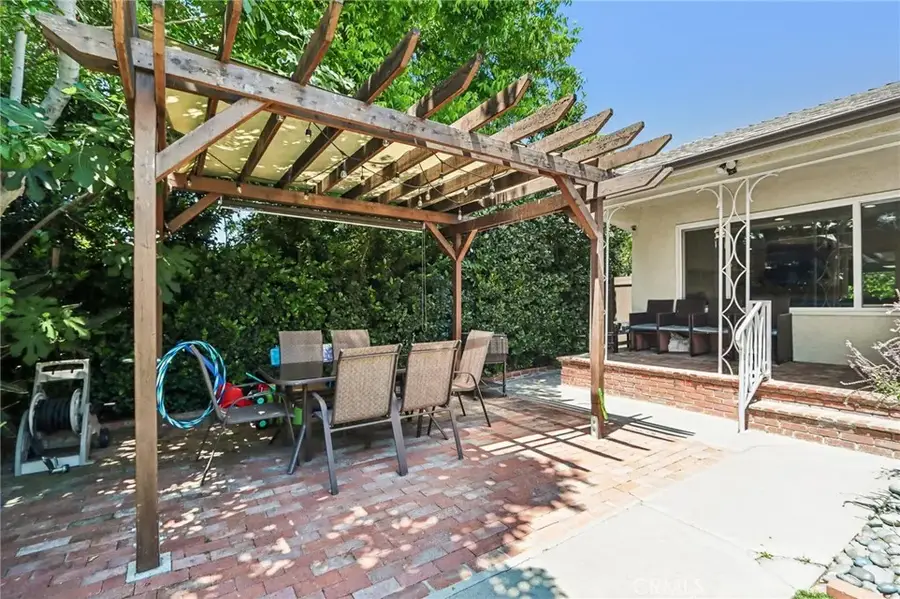 18937 Sylvan Street, Tarzana, CA 91335 - #3