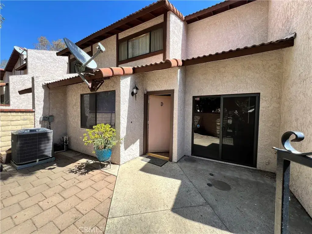 922 N Redding #D, Upland, CA 91786 - #1