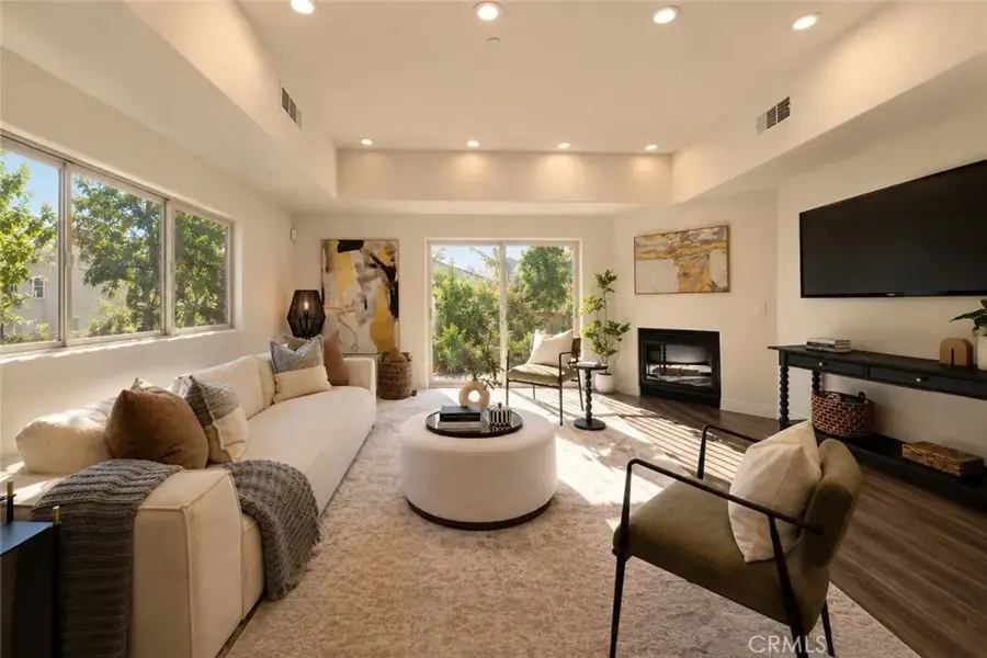 14702 Magnolia Boulevard #105, Sherman Oaks, CA 91403 - #3