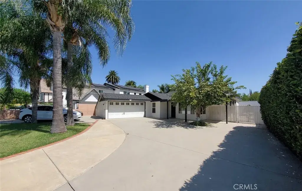 8132 Hatillo, Winnetka, CA 91306 - #1