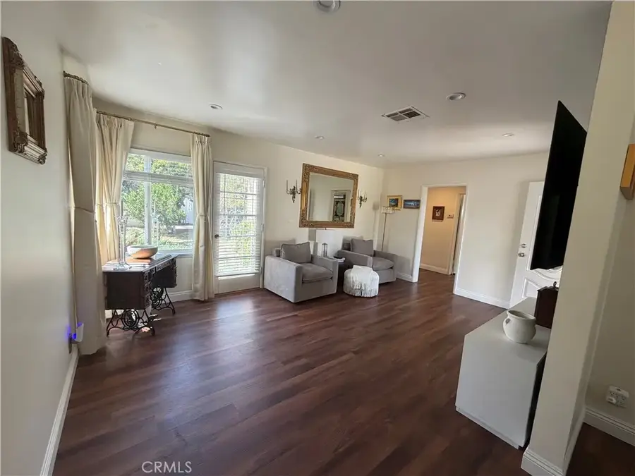 6655 Yarmouth Avenue, Reseda, CA 91335 - #2