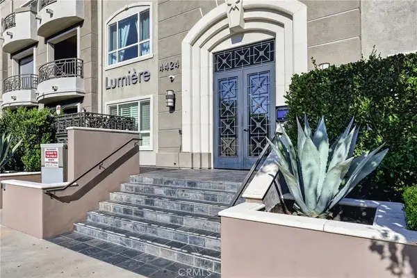 4424 Whitsett Avenue #303, Studio City, CA 91604