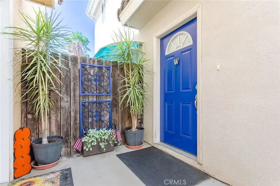 8425 Burnet Avenue #6, North Hills, CA 91343 - #2