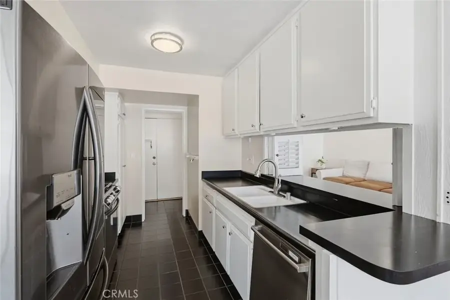 4520 Natick Avenue, Sherman Oaks, CA 91403 - #3