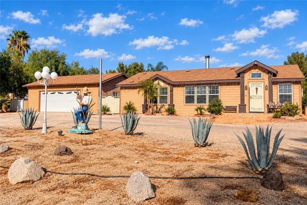 25340 Charina, Homeland, CA 92548 - #1