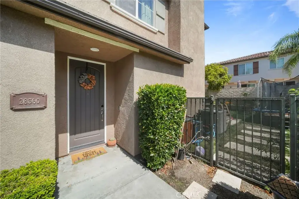 28360 Mirabelle Lane, Saugus, CA 91350 - #1