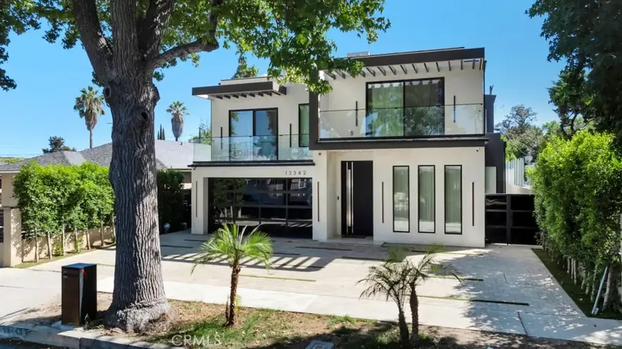 13342 Friar Street, Valley Glen, CA 91401 - #2