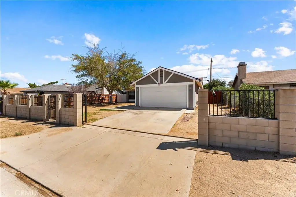 38470 Division, Palmdale, CA 93550 - #1