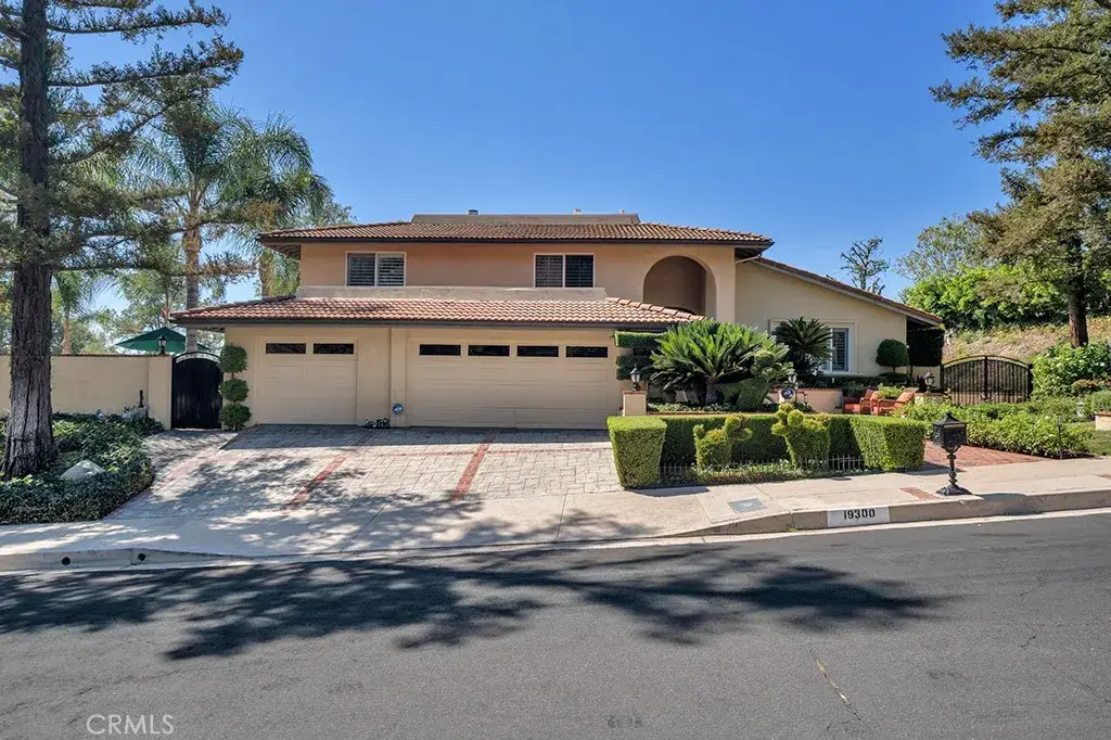 19300 Singing Hills, Porter Ranch, CA 91326 - #1