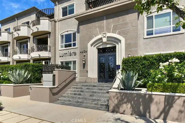 4424 Whitsett Avenue #107, Studio City, CA 91604