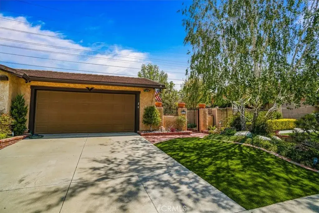 25628 Alicante, Valencia, CA 91355 - #1