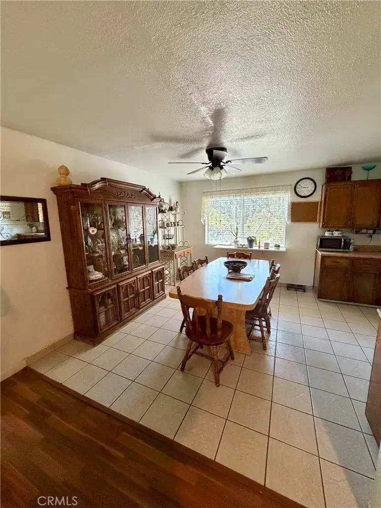 931 E List, Exeter, CA 93221 - #3