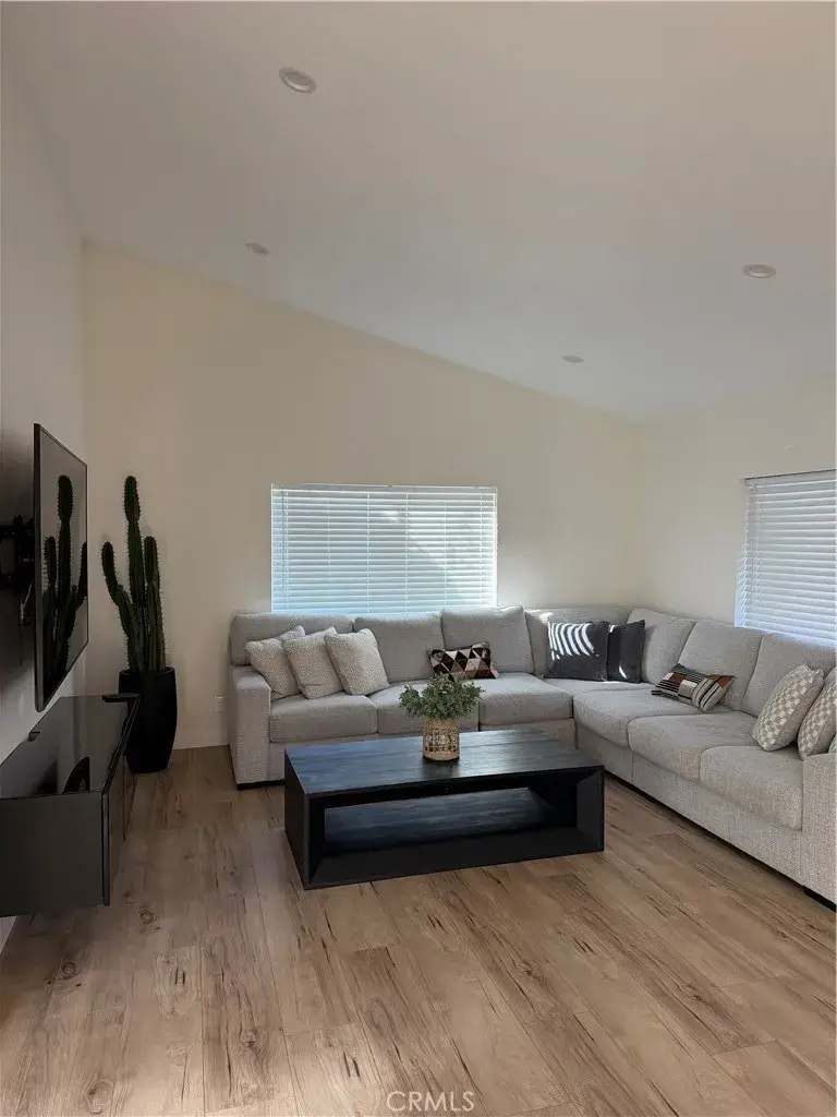 23167 Valerio, West Hills, CA 91307 - #1