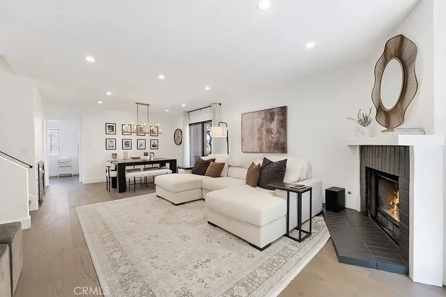 21931 Burbank Boulevard #25, Woodland Hills, CA 91367 - #2