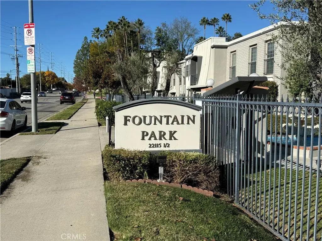 22049 Oxnard, Woodland Hills, CA 91367 - #1
