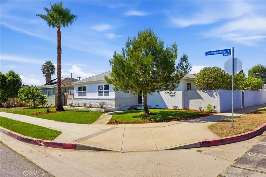 14807 San Fernando Mission Boulevard, Mission Hills, CA 91345 - #1