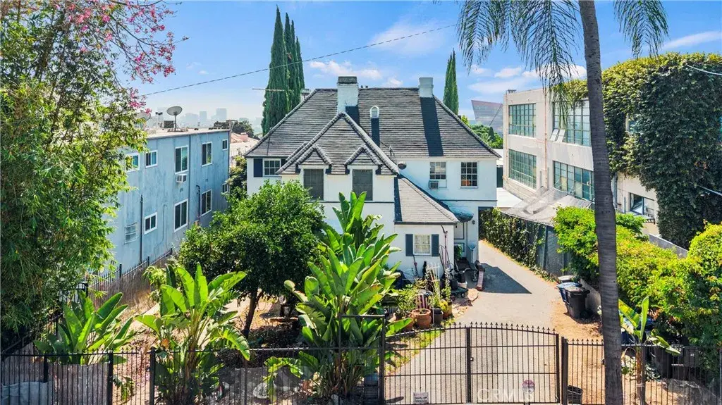 8620 Holloway Drive, West Hollywood, CA 90069 - #1