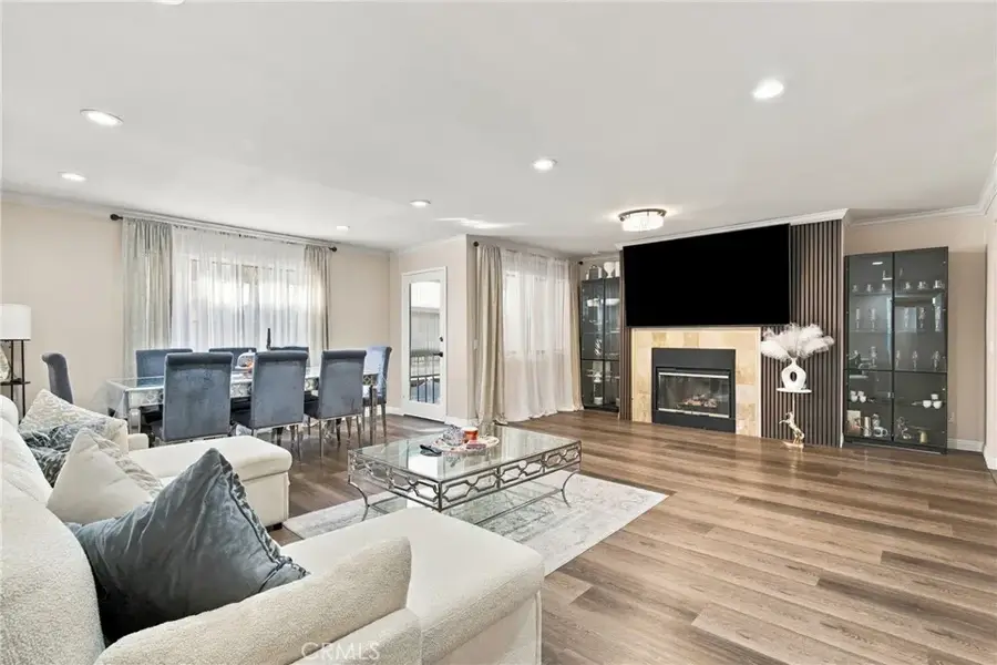 330 Burchett #206, Glendale, CA 91203 - #3