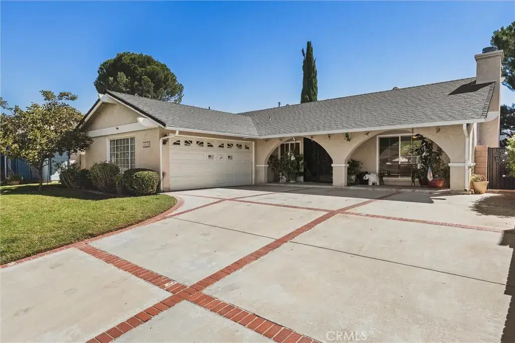 28128 Winterdale Drive, Canyon Country, CA 91387 - #1