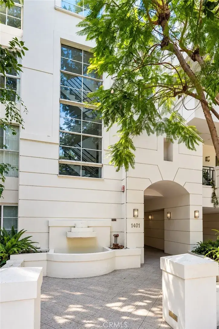 1401 S Bentley Avenue #403, Los Angeles, CA 90025 - #2