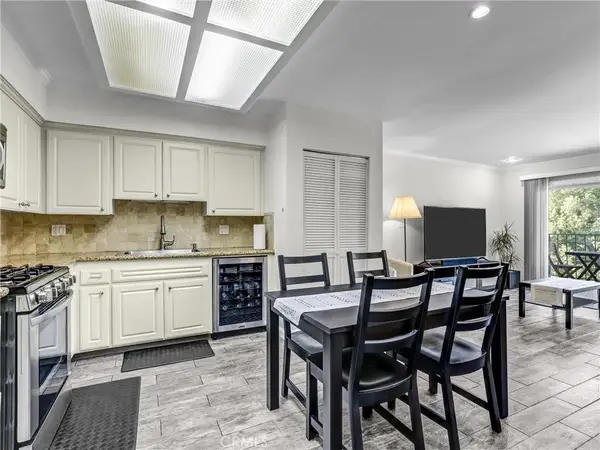 500 E Jackson Place East #302, Glendale, CA 91206