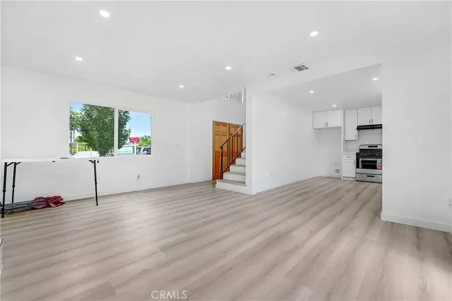 13260 Winfield, Panorama City, CA 91402 - #3