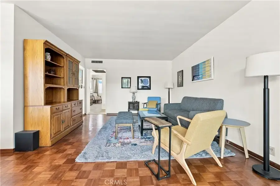 215 N Kenwood Street #303, Glendale, CA 91206 - #3