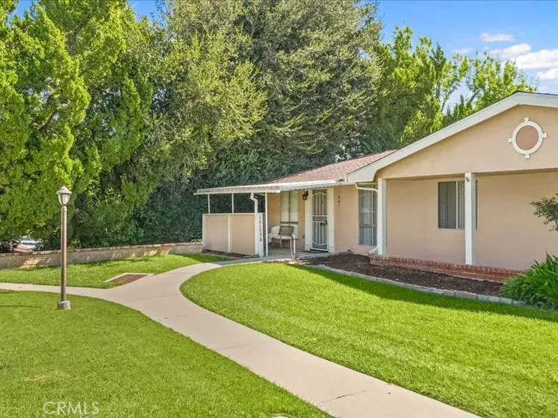 19155 Avenue Of The Oaks, Newhall, CA 91321 - #2