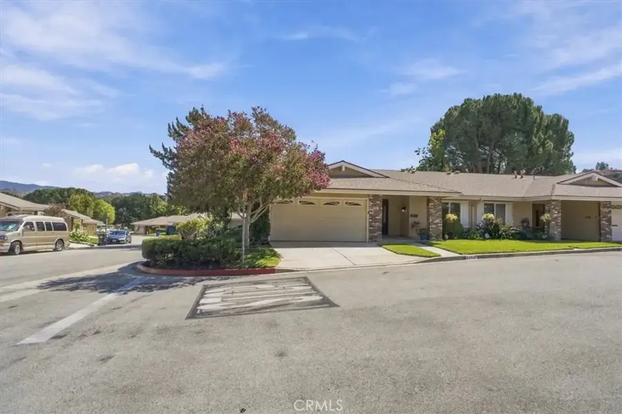 26465 Fairway, Newhall, CA 91321 - #2