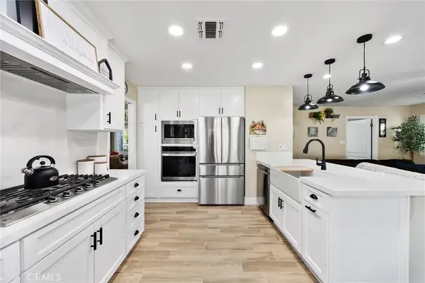 12008 Ernestina Court, Bakersfield, CA 93306