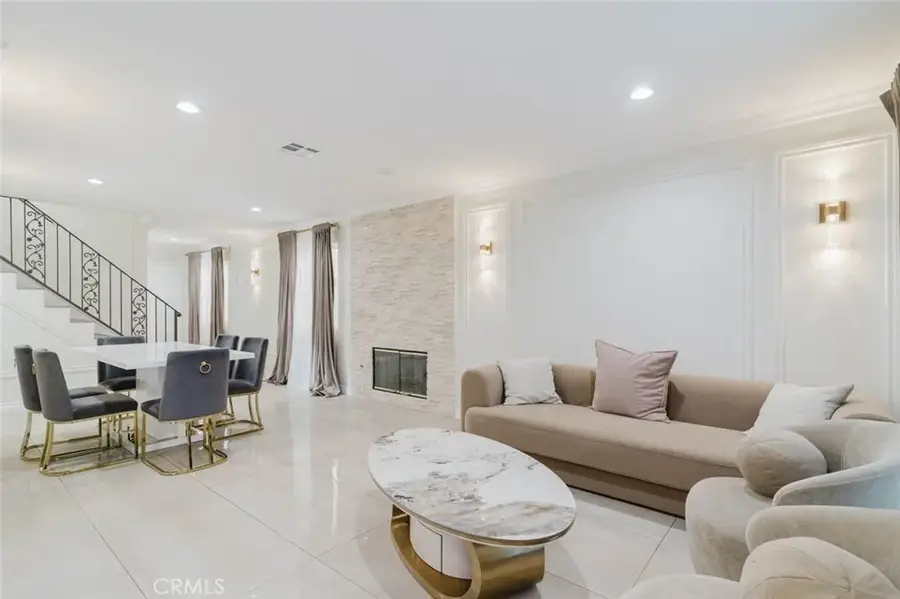9231 Cedros Avenue, Panorama City, CA 91402 - #3