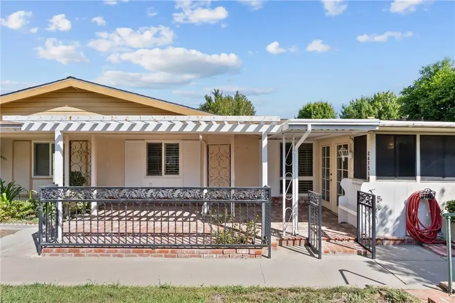 26751 Whispering Leaves #B, Newhall, CA 91321 - #2