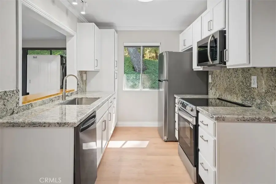 26331 Oakspur Drive #C, Newhall, CA 91321 - #3