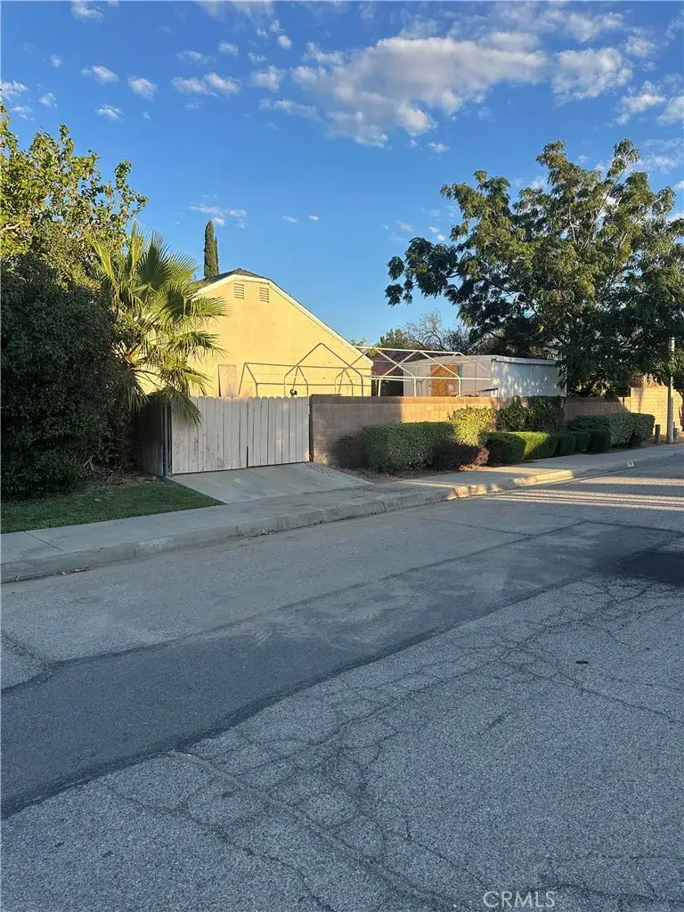 2608 E Avenue R13, Palmdale, CA 93550 - #3