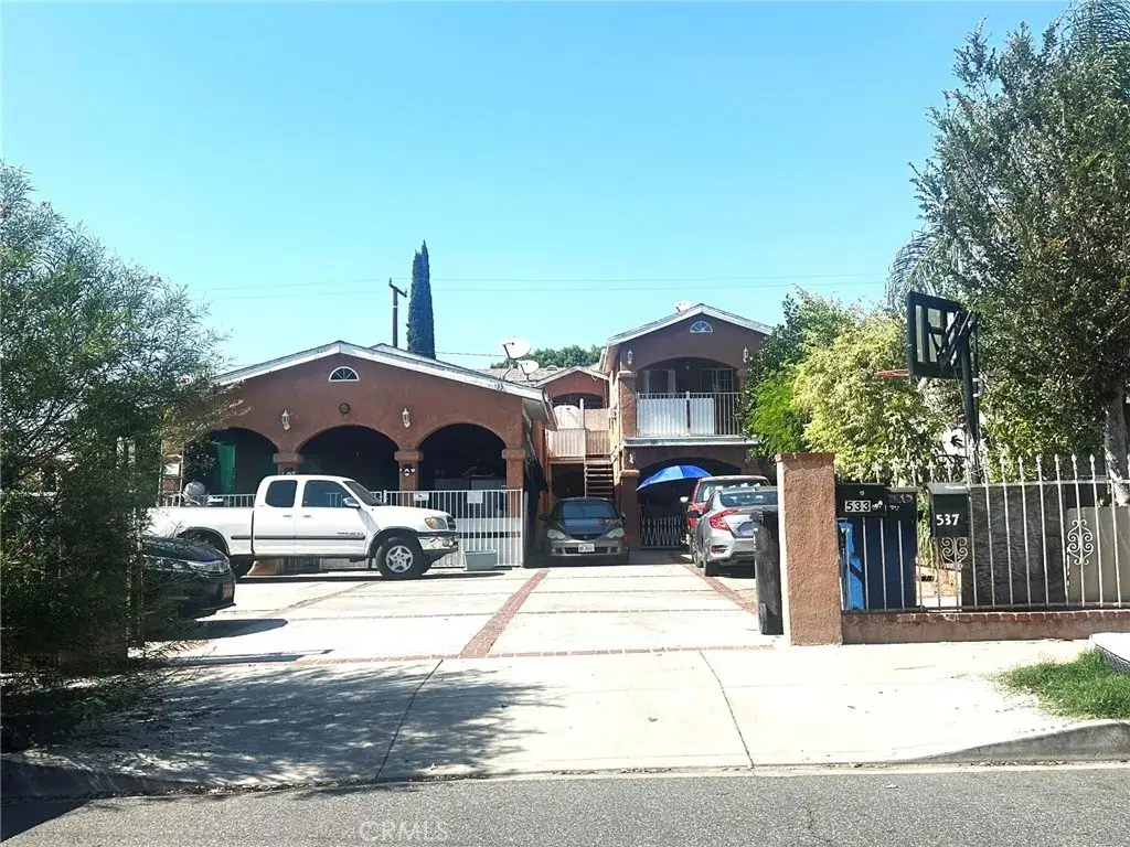 529 Harding Avenue, San Fernando, CA 91340 - #1