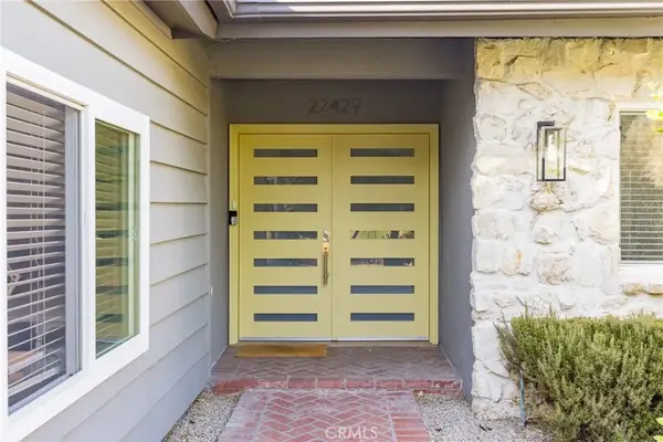 22429 Bessemer Street, Woodland Hills, CA 91367